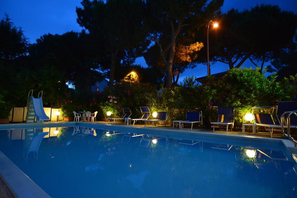Hotel Zani Cervia Exterior photo