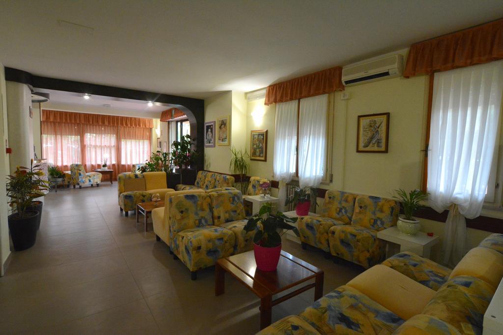Hotel Zani Cervia Exterior photo